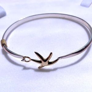 925 Sterling silver ⭐️ star fish bangle.